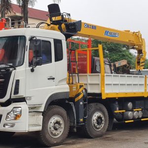 Xe Tải Dongfeng 4 Chân Gắn Cẩu XCMG 15 Tấn