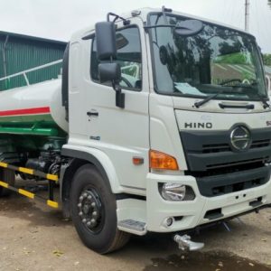 Xe Phun Nước Rửa Đường Hino FG - 9 Khối