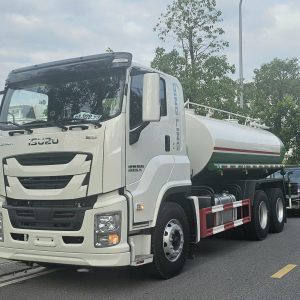 Xe phun nước rửa đường ISUZU 6x4 – 13 Khối