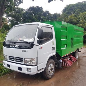 Xe Quét Hút Bụi Đường Dongfeng 5.5 Khối